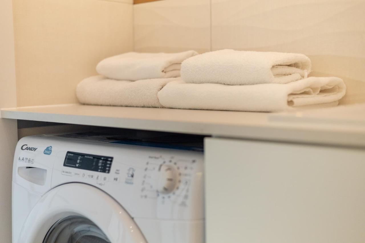 Wola Chic Blue Apartment 바르샤바 외부 사진